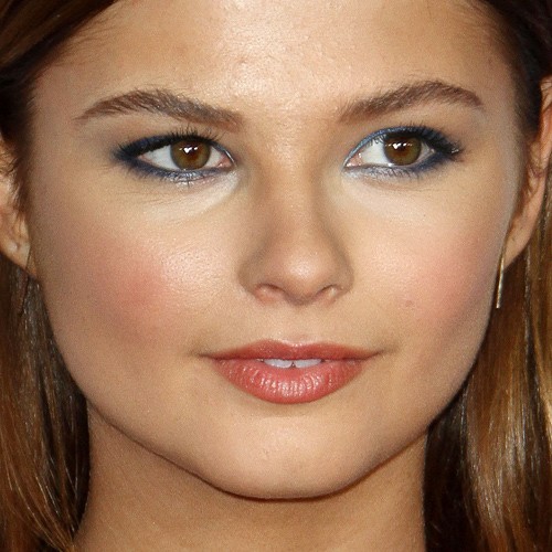Stefanie Scott