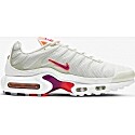 Nike Air Max Plus Sneakers