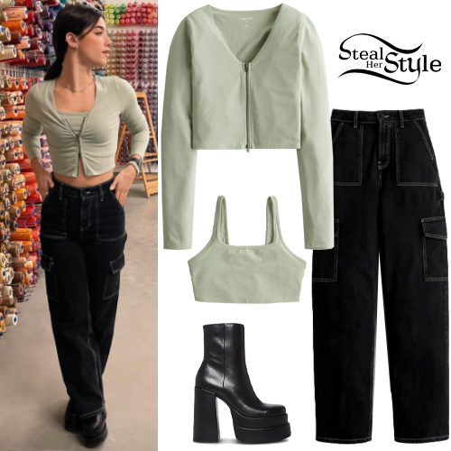 Green Crop Top, Baggy Jeans