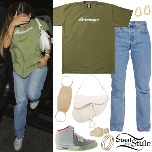 Khaki T-Shirt, Straight Jeans