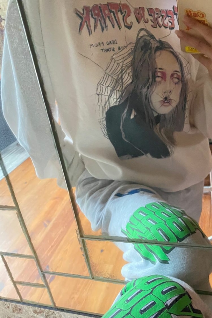 Bella Hadid Instagram April 17, 2020