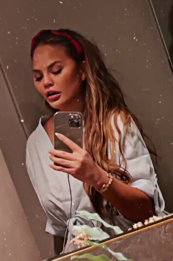 Chrissy Teigen Instagram Story February 10, 2021