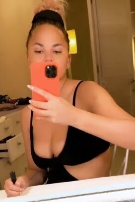 Chrissy Teigen Instagram Story April 12, 2021