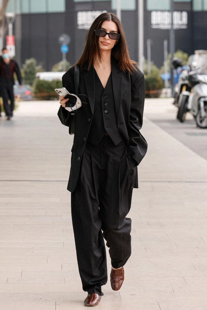 Emily Ratajkowski in Milan February 24, 2022