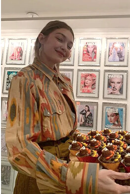 Gigi Hadid Bella Hadid's Instagram November 26, 2020