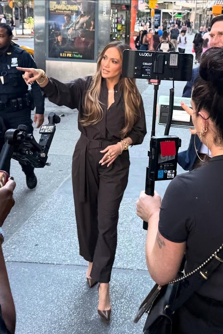 Jennifer Lopez CBS Sunday Morning September 28, 2025