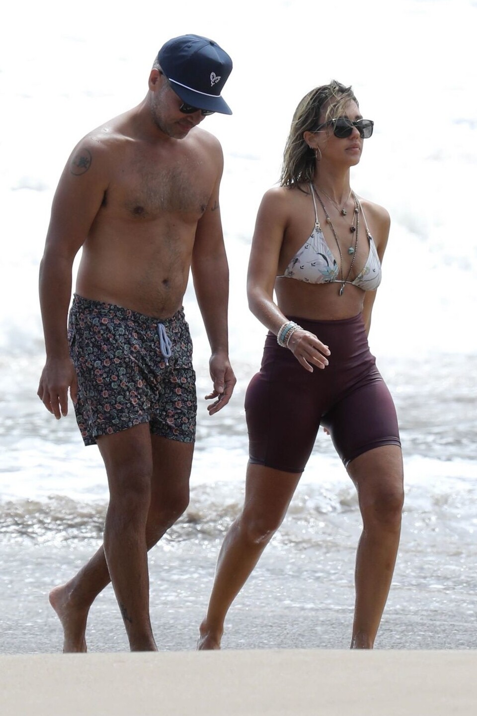Jessica Alba Cash Warren on Vacation in Hawaii April 25, 2022