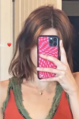 Kaia Gerber Instagram Story May 28, 2021