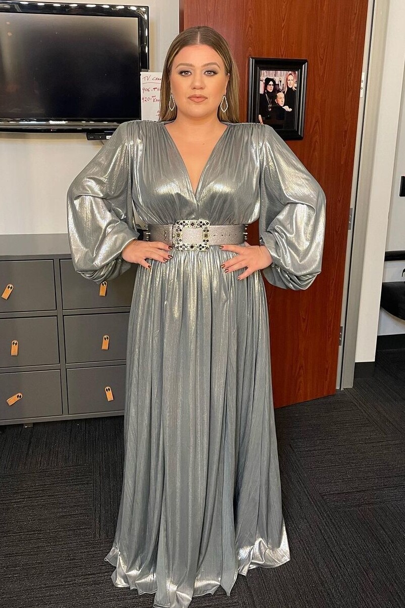 Kelly Clarkson NFL Honors February 10, 2022