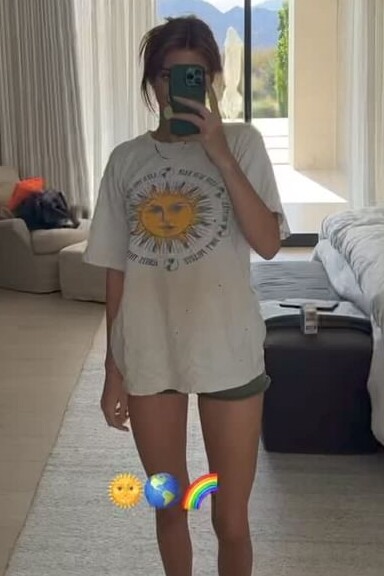 Kendall Jenner Instagram Story April 22, 2022