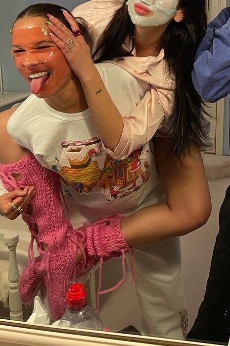 Dua Lipa Instagram December 19, 2021