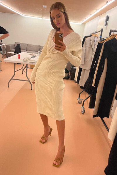 Rosie Huntington-Whiteley 24 Hours With... Browns Fashion March 25, 2021