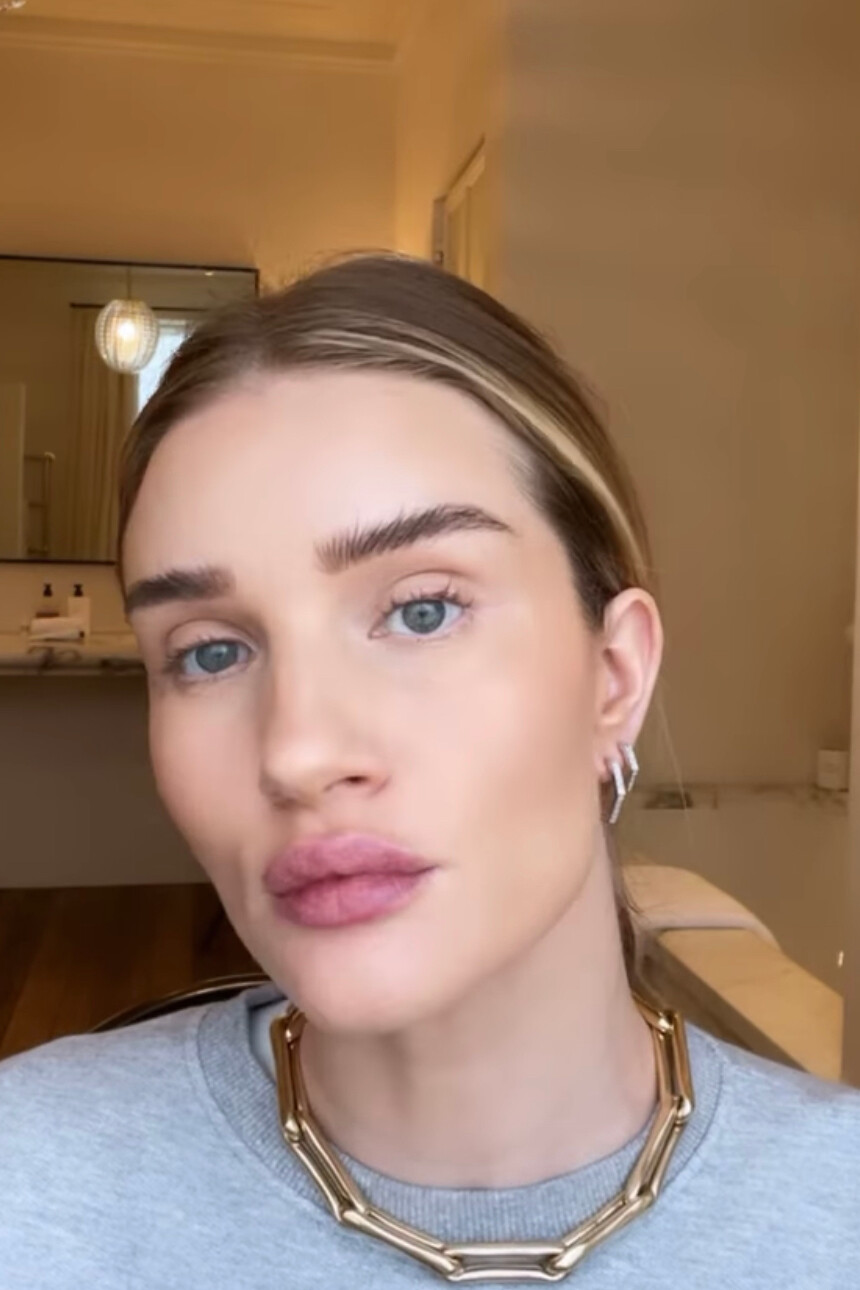 Rosie Huntington-Whiteley Instagram January 15, 2021