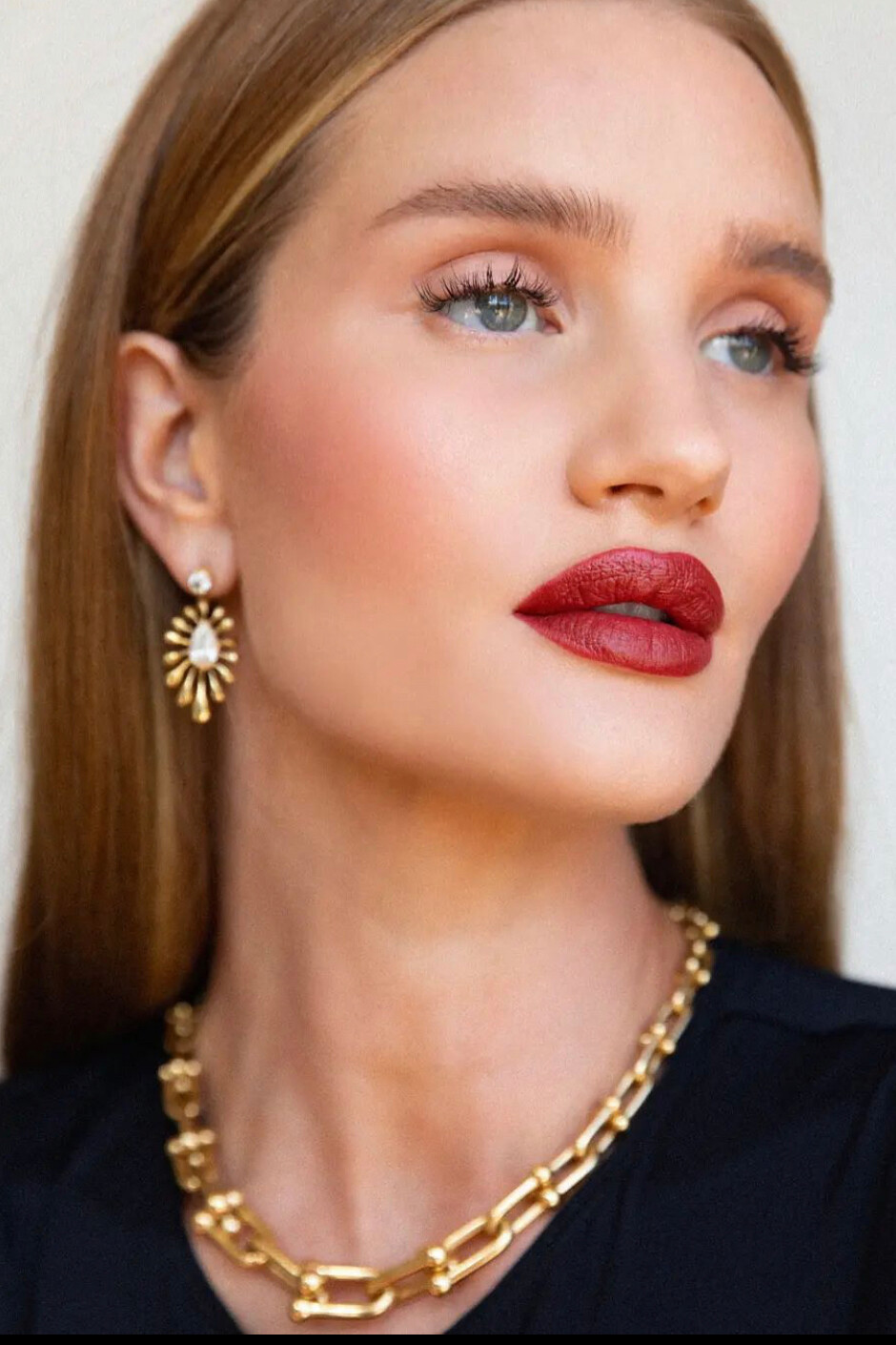 Rosie Huntington-Whiteley Rose Inc Instagram Stories August 31, 2021